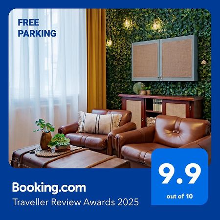 Jungle Aesthetics Downtown Apartman Aircon And Garage Parking Budapest Exteriör bild